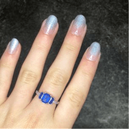 Nails image
